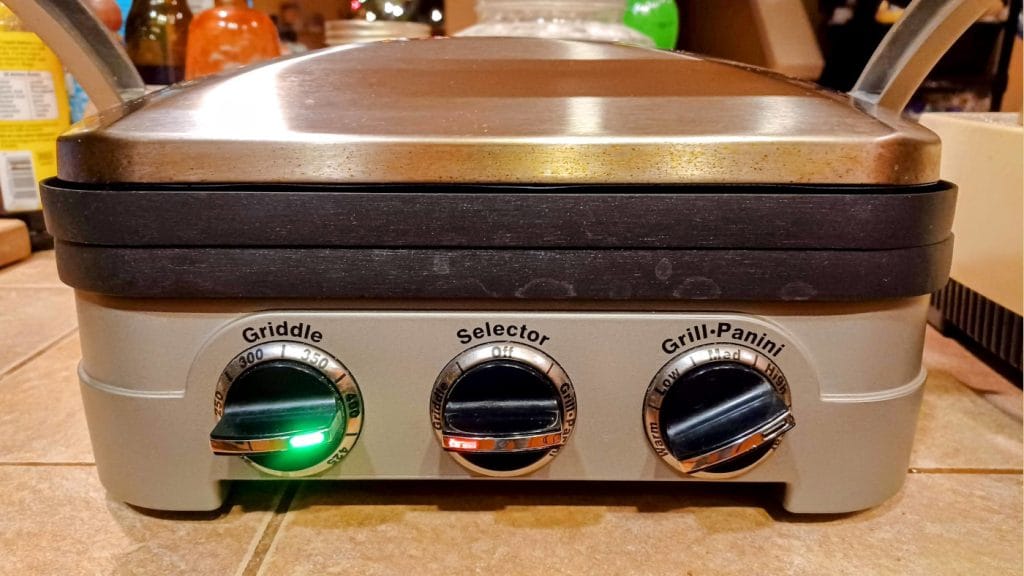 cuisinart griddler waffle maker knob and lights